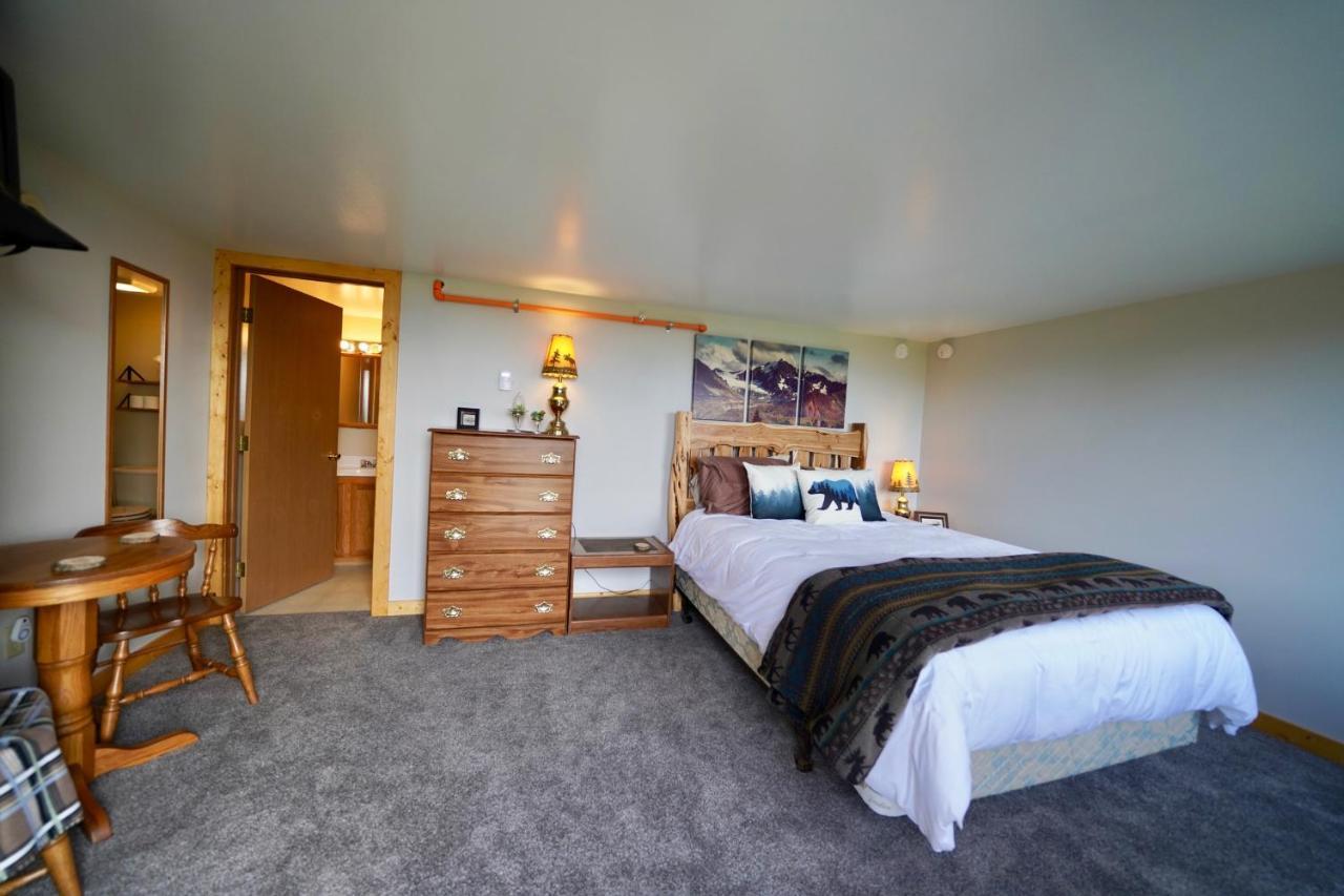 هومير Flat Fish Lodge B&B And Event Center المظهر الخارجي الصورة