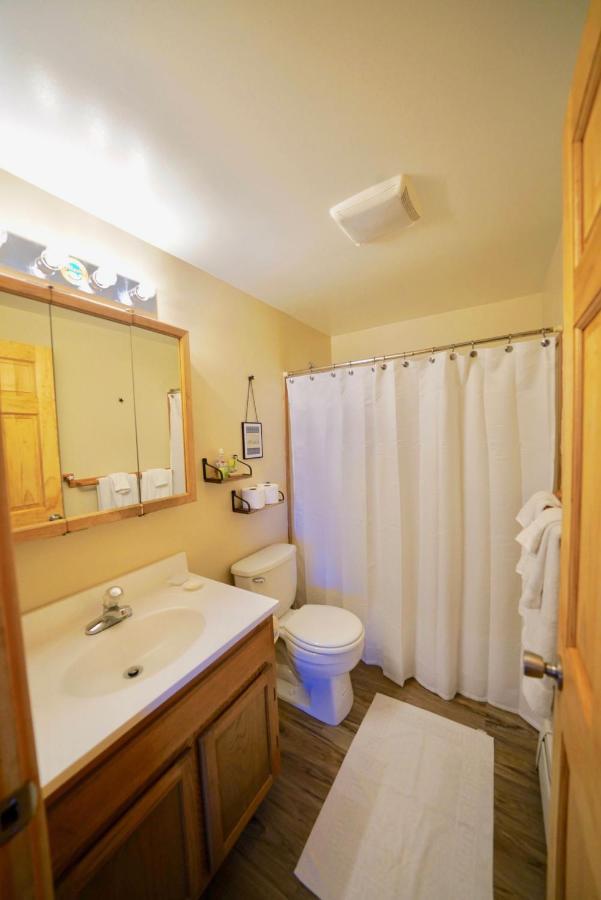هومير Flat Fish Lodge B&B And Event Center المظهر الخارجي الصورة